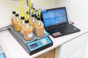 Aerobic toxicity testing to determine the impact of clean-in-place chemicals on aerobic wastewater treatment