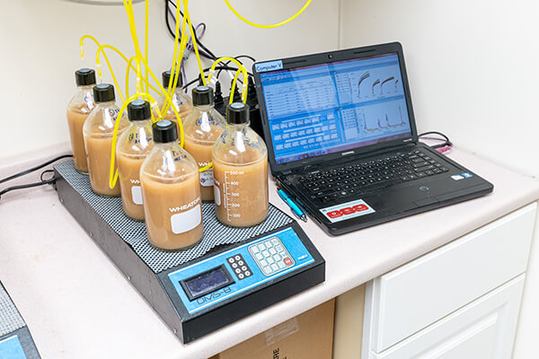 Aerobic toxicity testing to determine the impact of clean-in-place chemicals on aerobic wastewater treatment