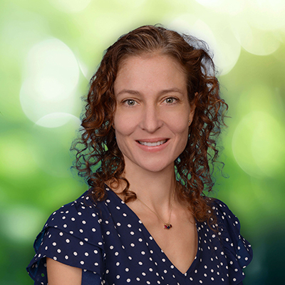 Headshot of Ivy Harvey